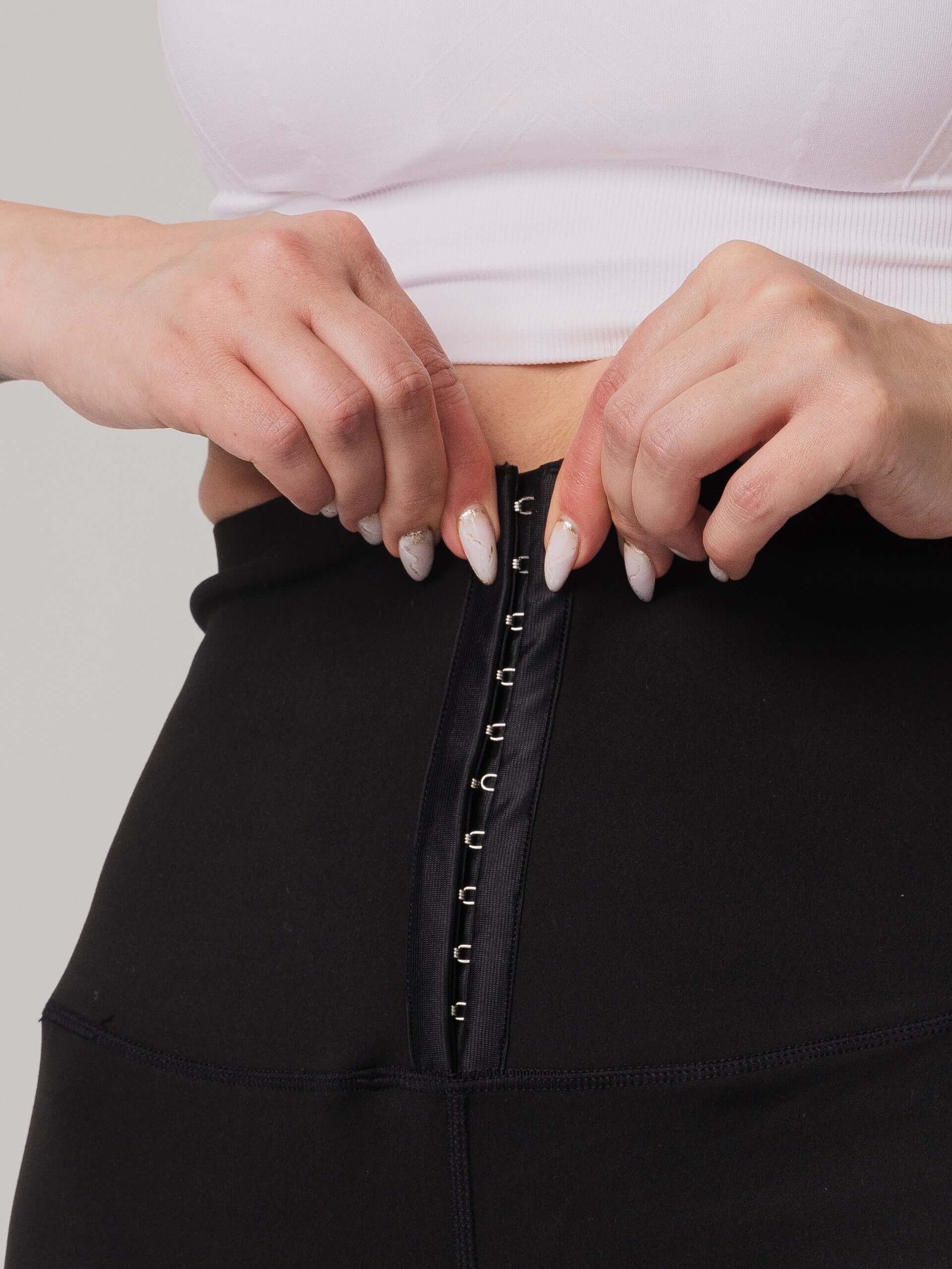 Contour Hook-Front High-Waist Legging