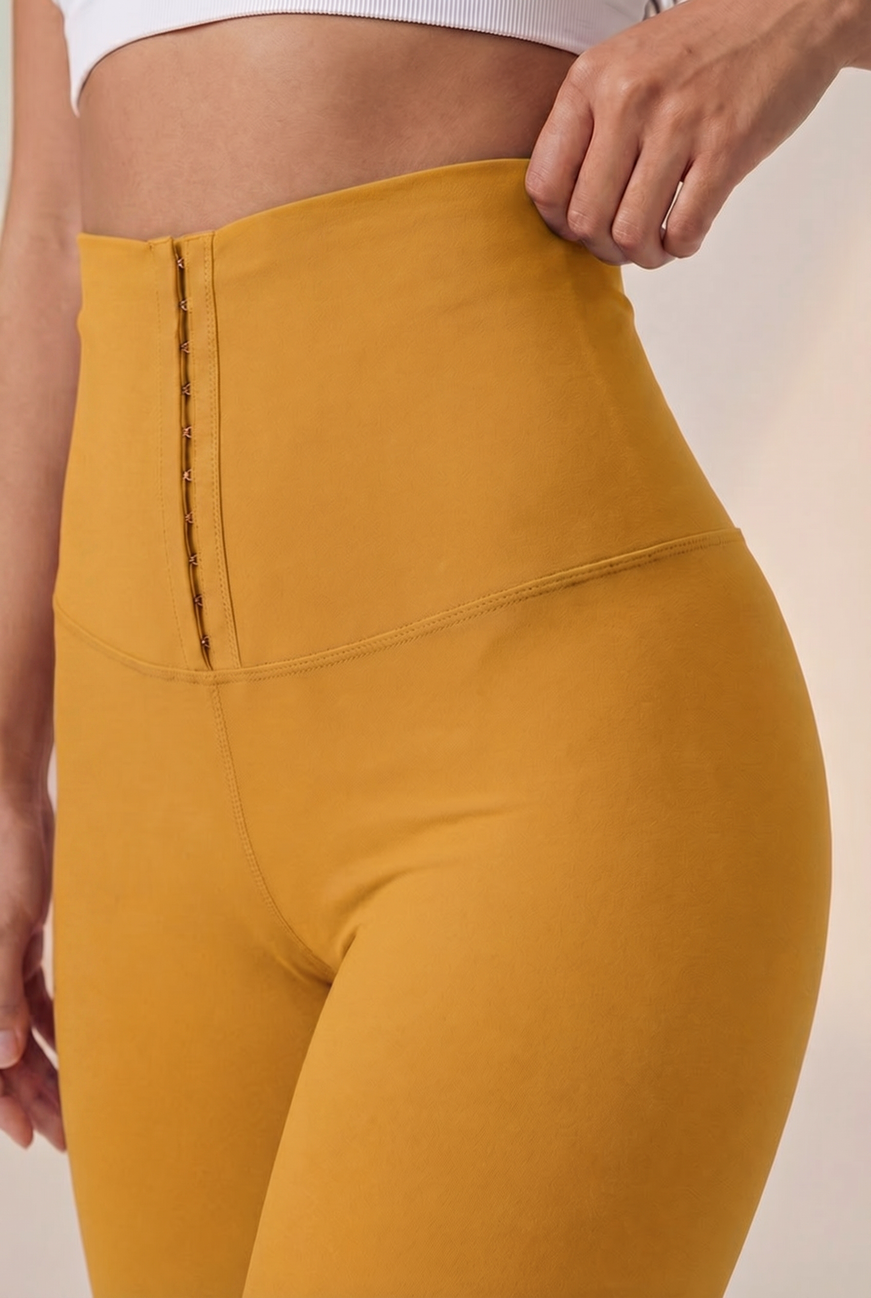 Contour Hook-Front High-Waist Legging
