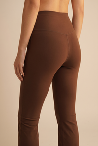 SoftTouch Pocket High-Waist Flare Legging