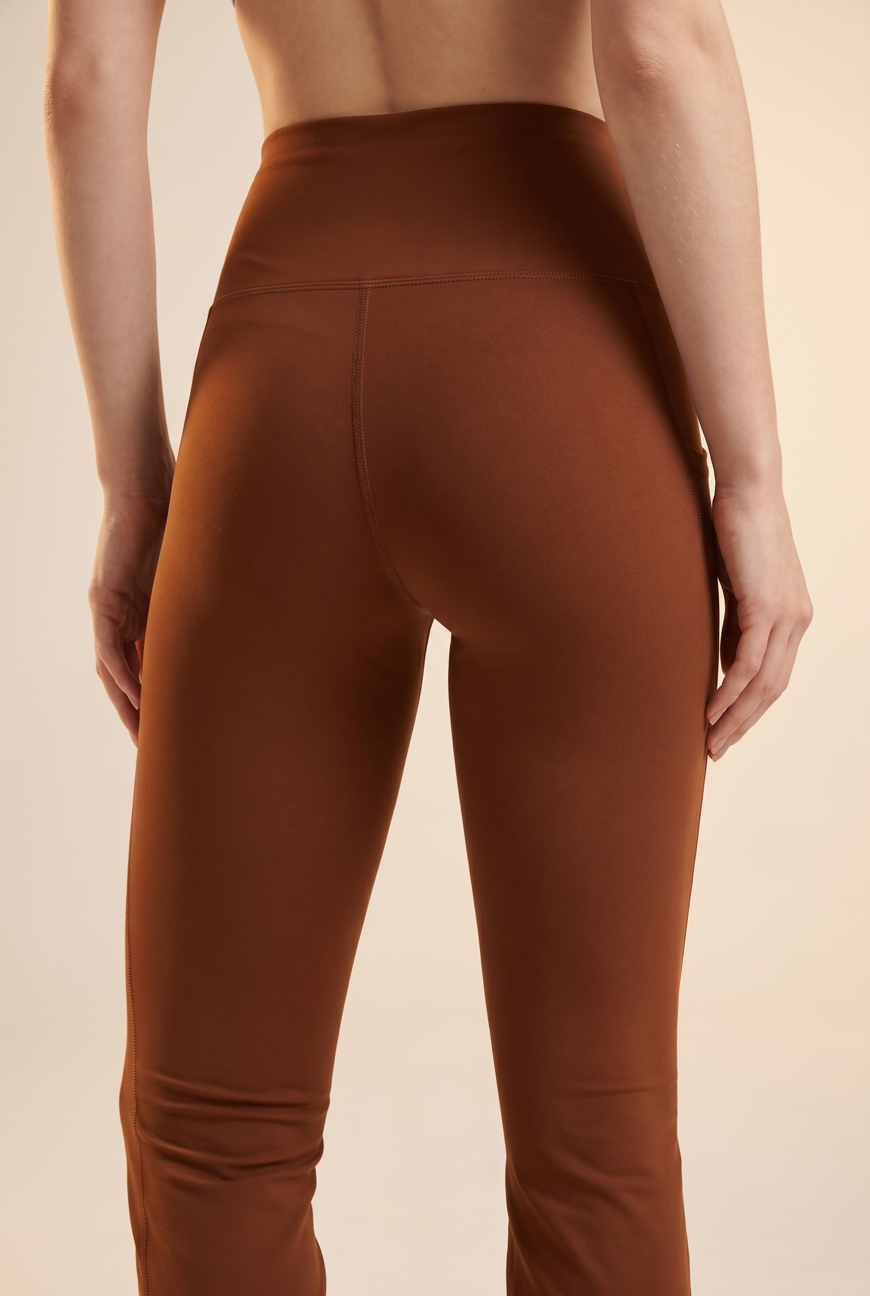 SoftTouch Pocket High-Waist Flare Legging