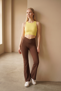 SoftTouch Pocket V-Waist Flare Legging