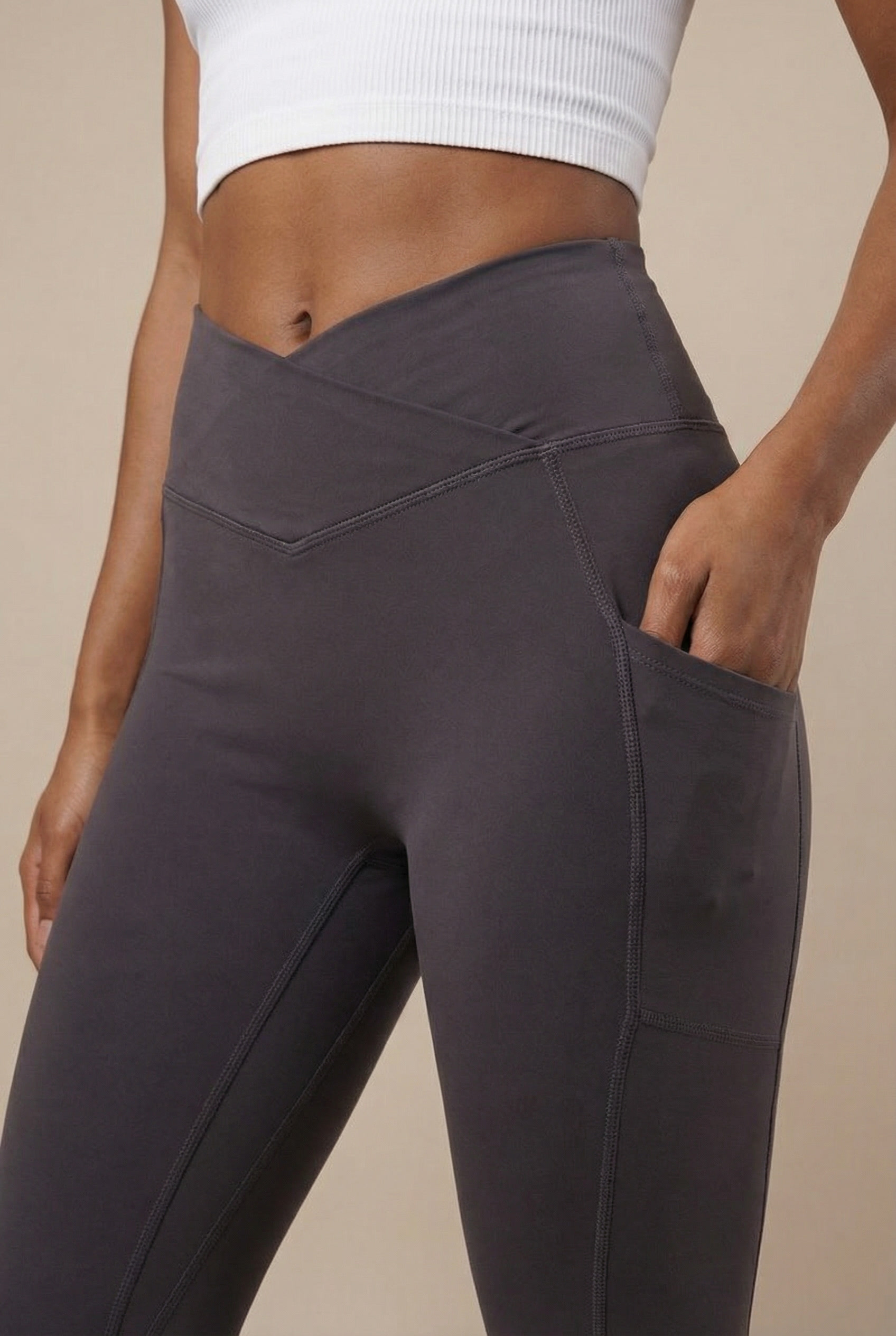 SoftTouch Pocket V-Waist Flare Legging