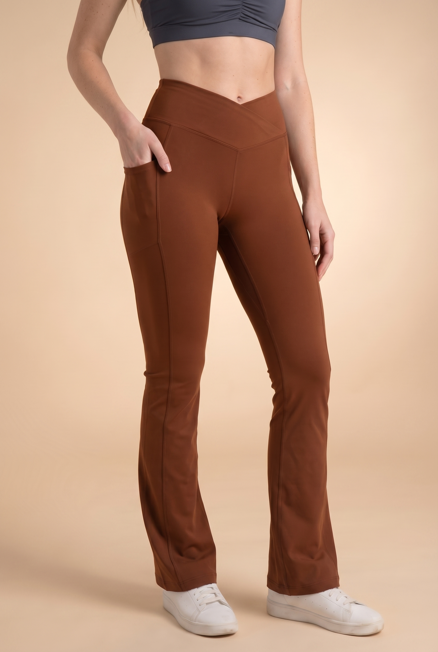 SoftTouch Pocket V-Waist Flare Legging