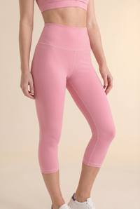 Contour High-Waist Capri Legging