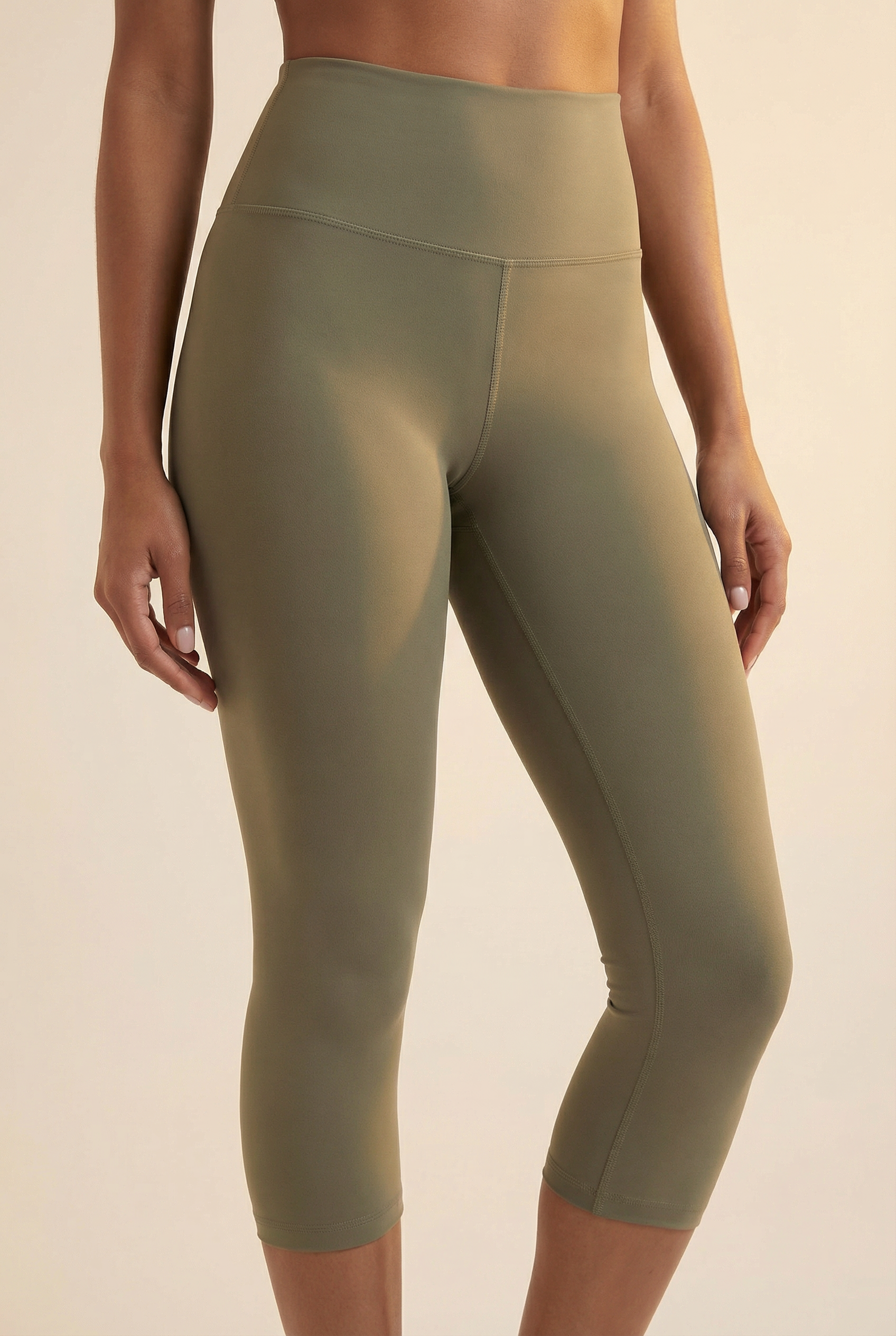Contour High-Waist Capri Legging